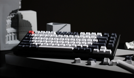 Keychron Q1には、南向きRGB、ねじ込み式スタビライザー、吸音フォームが付属しています